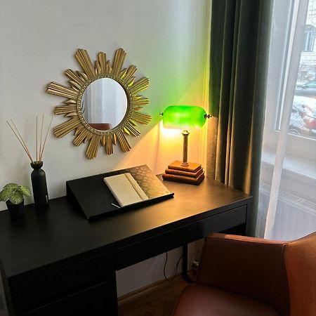 Apartment 5 Min Schoenbrunn Gloriette, Direct To City Center, Free Parking Viena Exterior foto