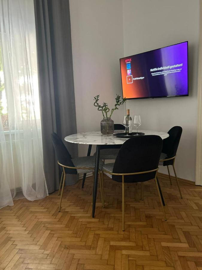 Apartment 5 Min Schoenbrunn Gloriette, Direct To City Center, Free Parking Viena Exterior foto